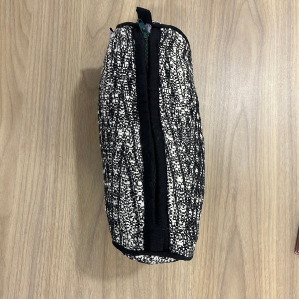 Sadyaska Black and White Chevron Cotton Medium Size Woven Wedding Jewelry Pouch / Cosmetic / Make Up Case Multifunction Storage 1 Pcs Product