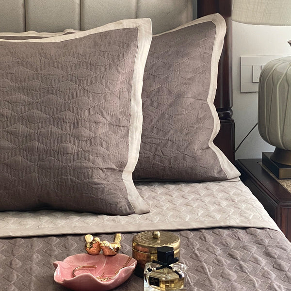 Sadyaska Beige & Khaki Chrysler Reversible 1 Pcs Bedspread