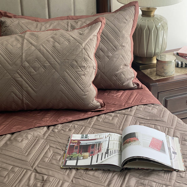 Sadyaska Quilted Blush and Taupe Cliff Reversible 1 Pcs Bedspread