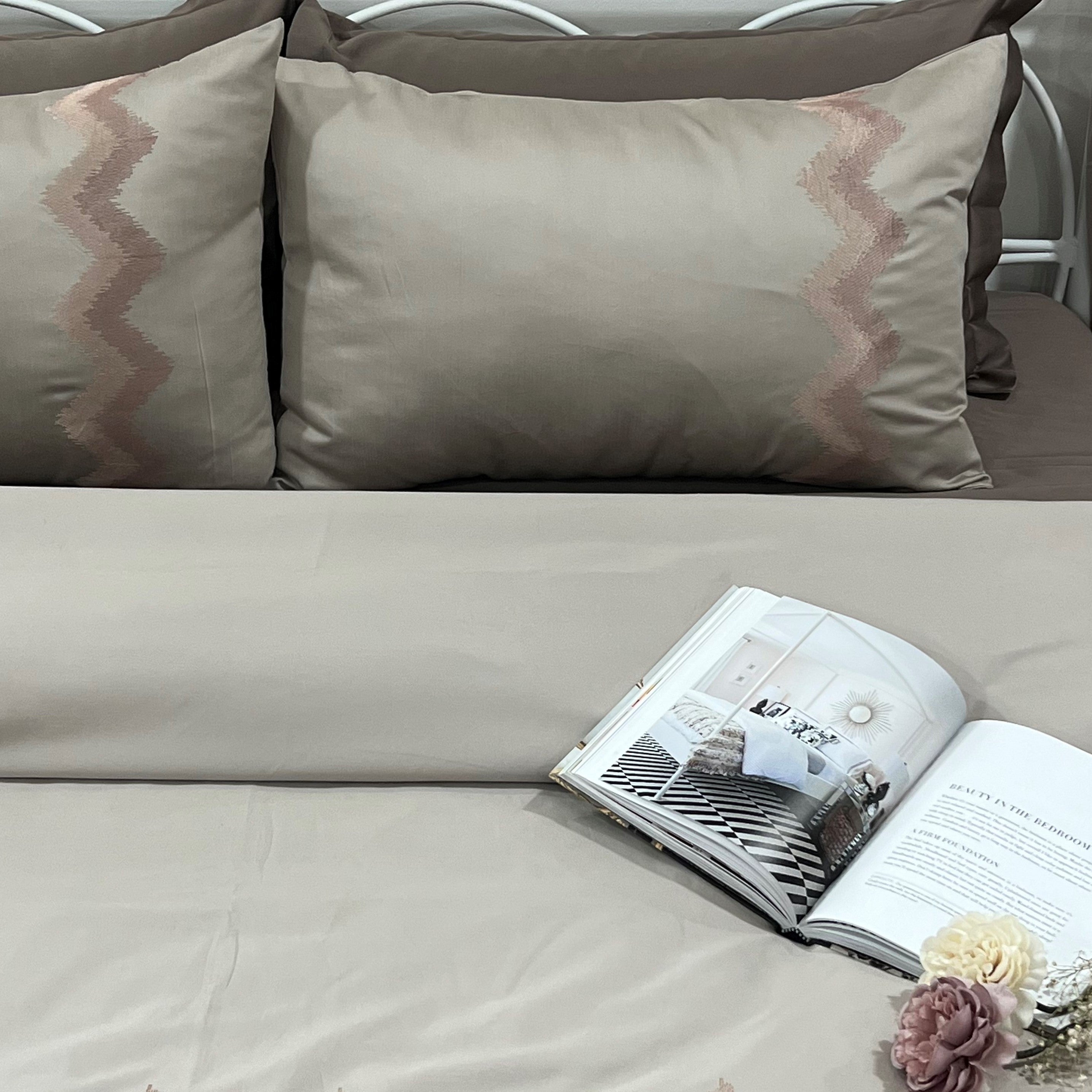 Sadyaska 1000TC Cotton Rich Crest Beige Syona Set 1 Pcs Bedsheet