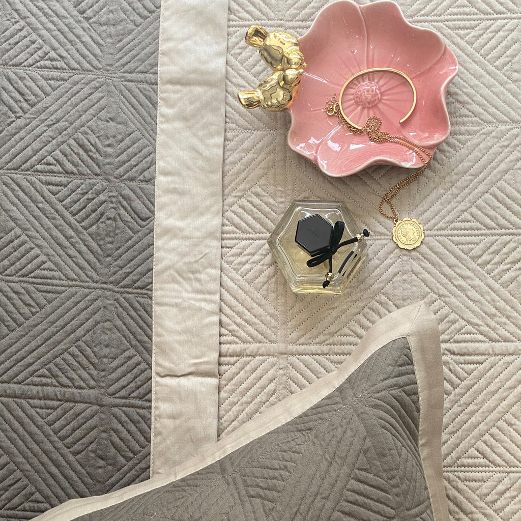 Sadyaska Beige & Olive Grey Cubist Reversible 1 Pcs Bedspread