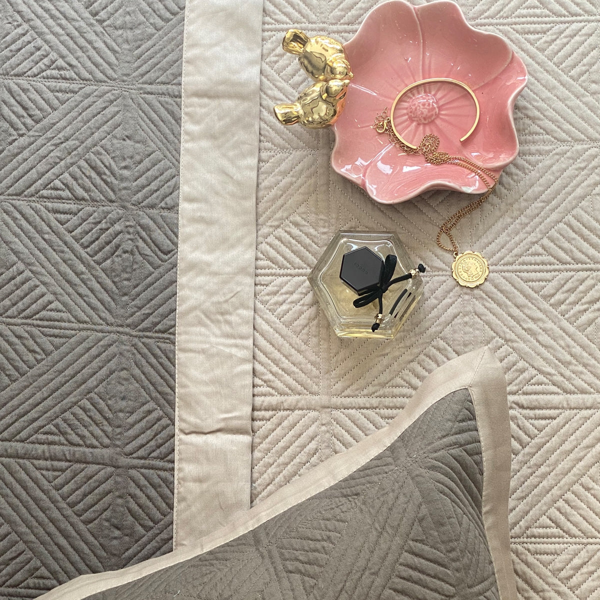 Sadyaska Beige & Olive Grey Cubist Reversible 1 Pcs Bedspread