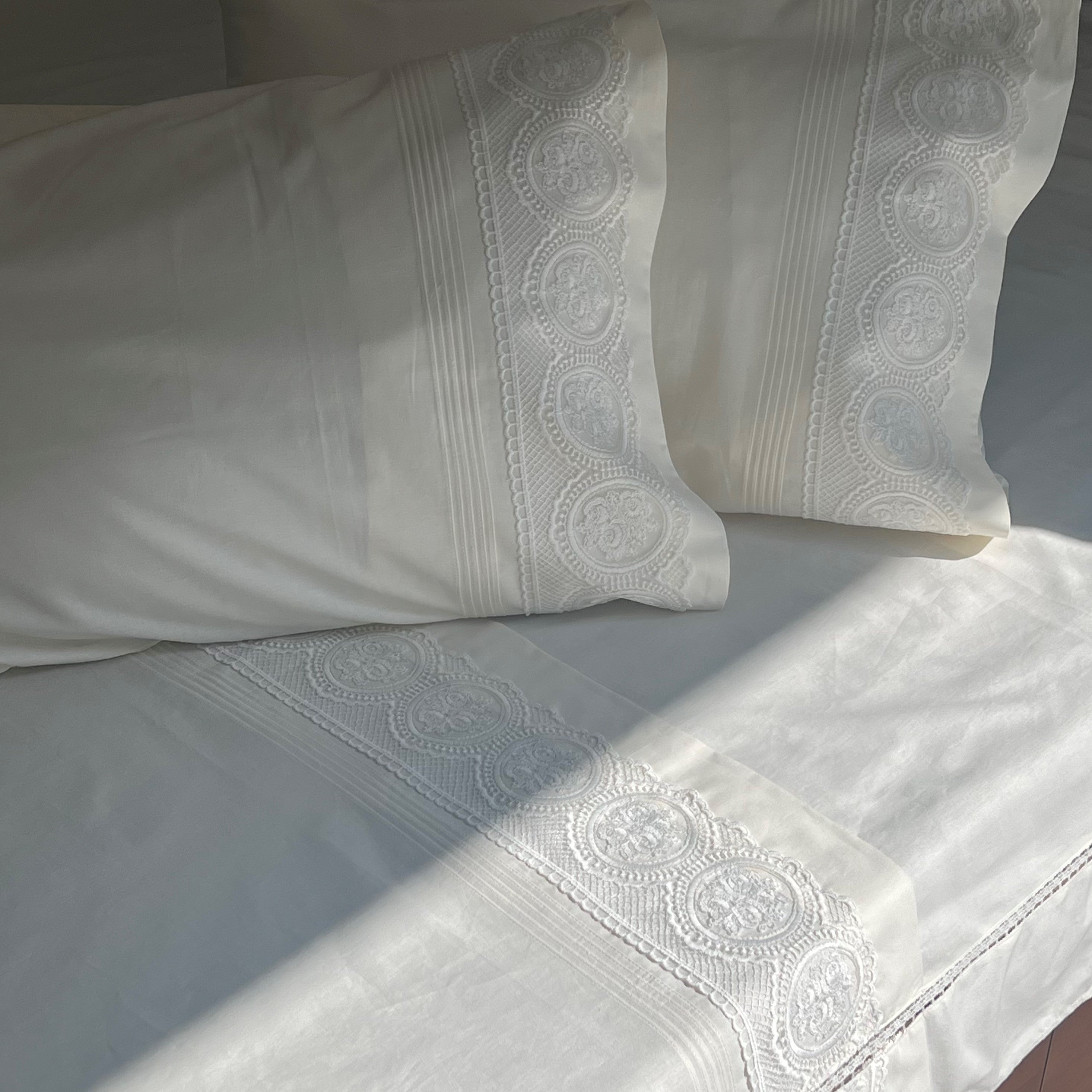 Sadyaska Chantilly Ivory Embroidered Lace Set 1 Pcs Bedsheet
