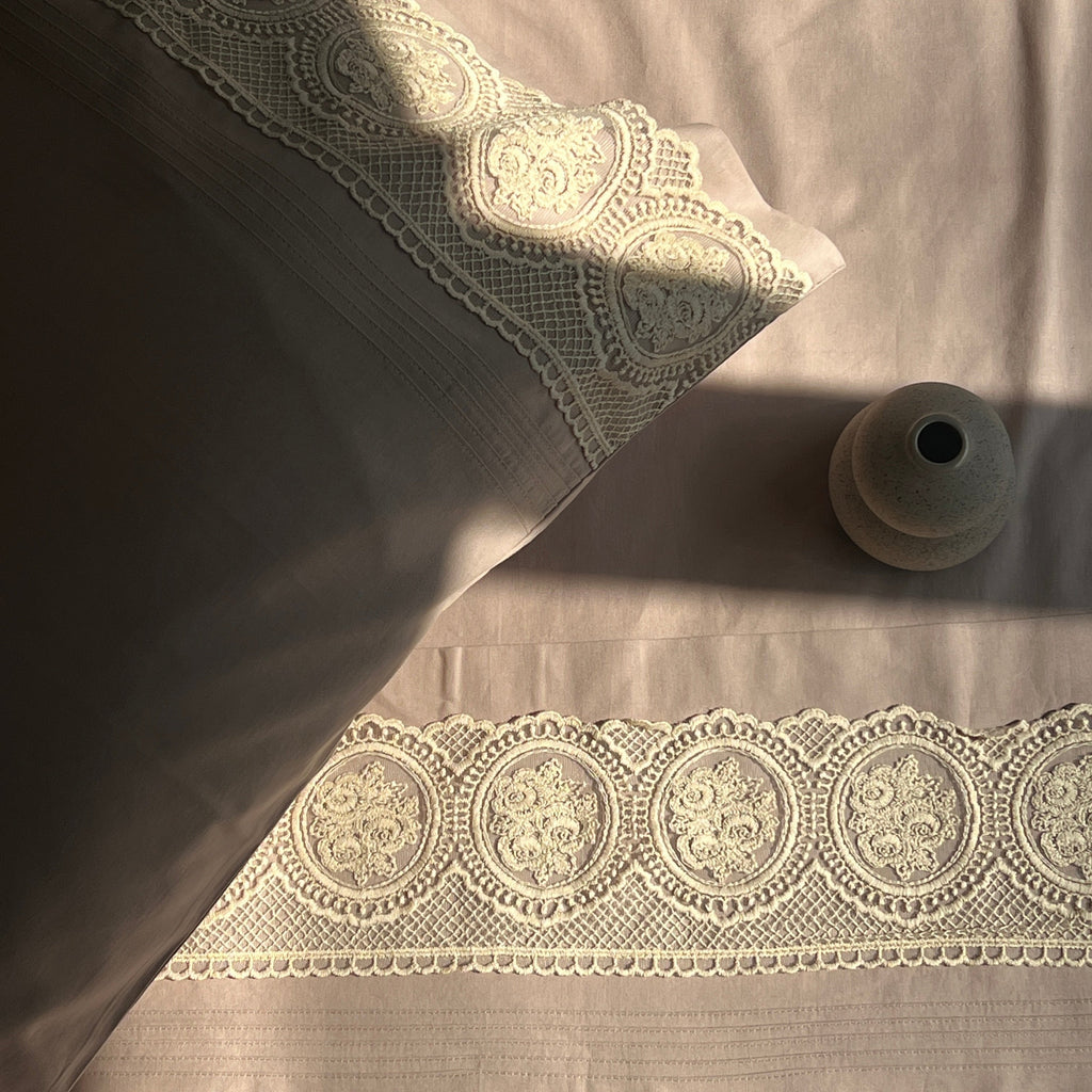 Sadyaska Chantilly Mocha Embroidered Lace Set 1 Pcs Bedsheet