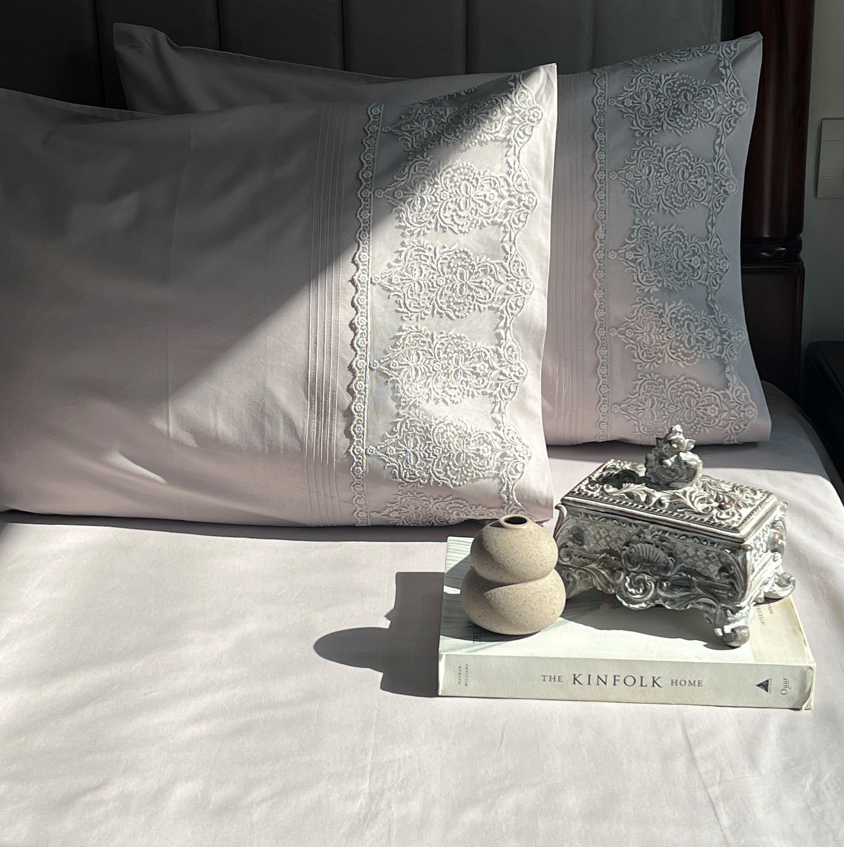 Sadyaska Chantilly Silver Embroidered Lace Set 1 Pcs Bedsheet
