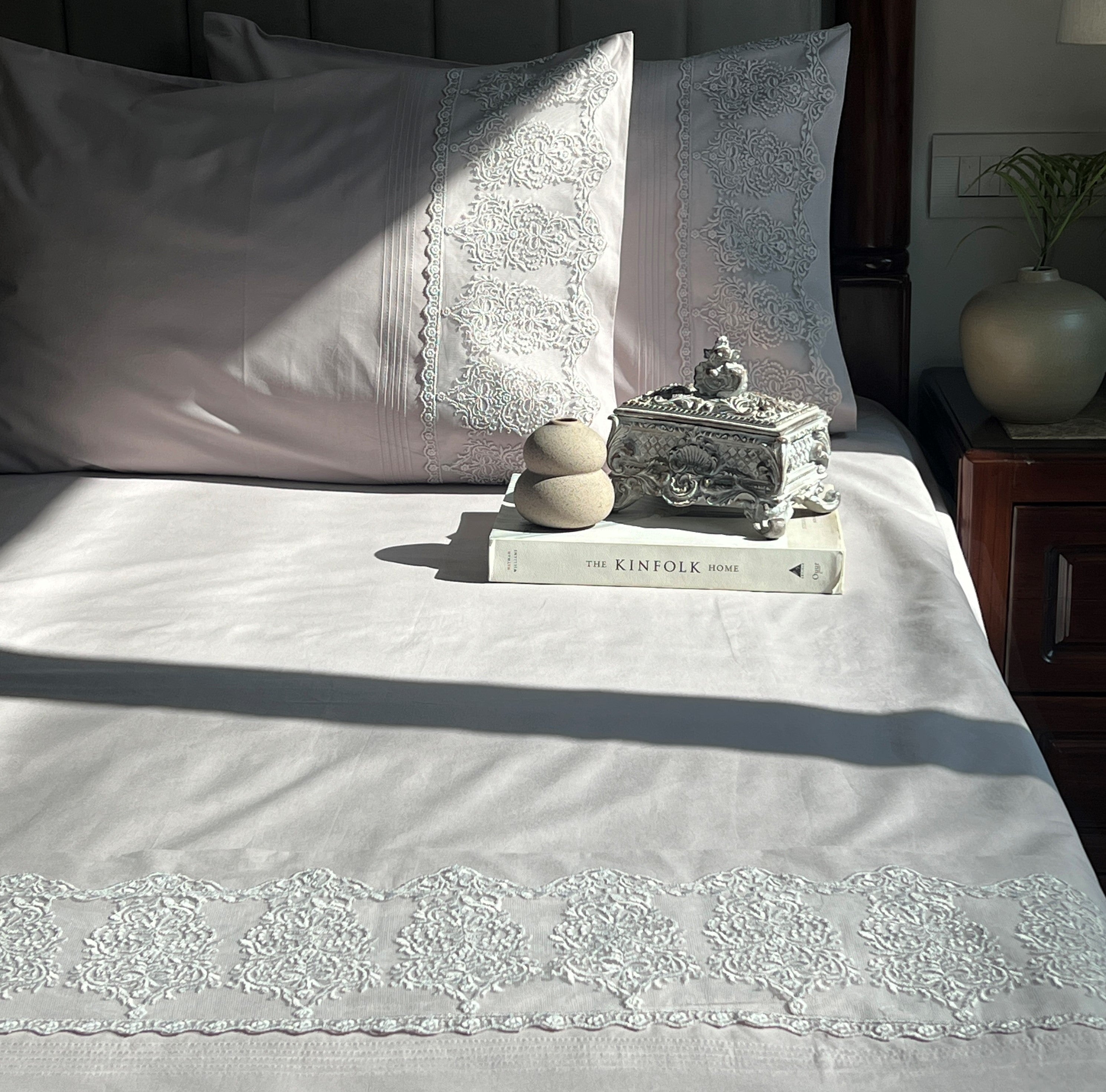 Sadyaska Chantilly Silver Embroidered Lace Set 1 Pcs Bedsheet