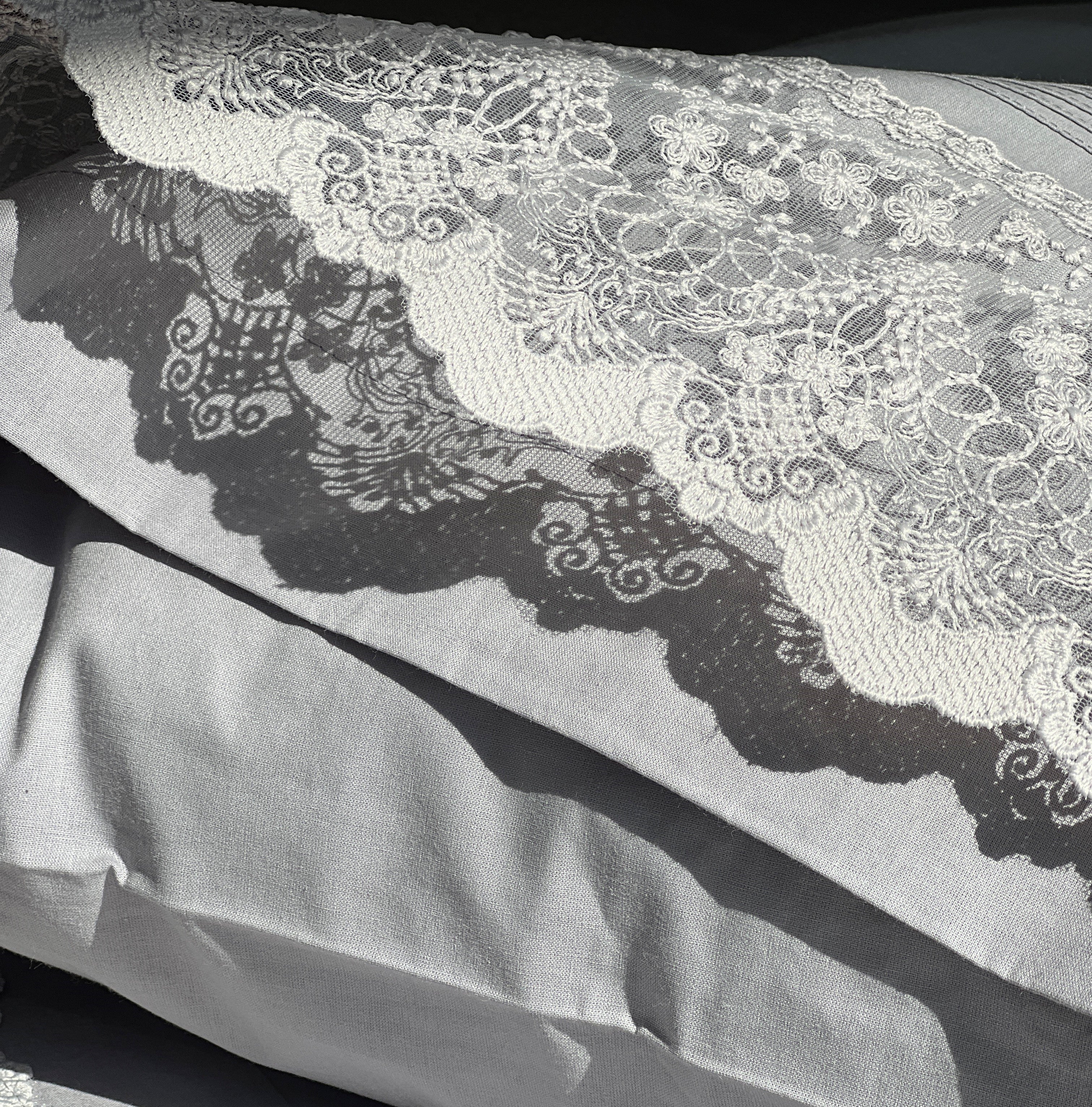 Sadyaska Chantilly Slate Embroidered Lace Set 1 Pcs Bedsheet