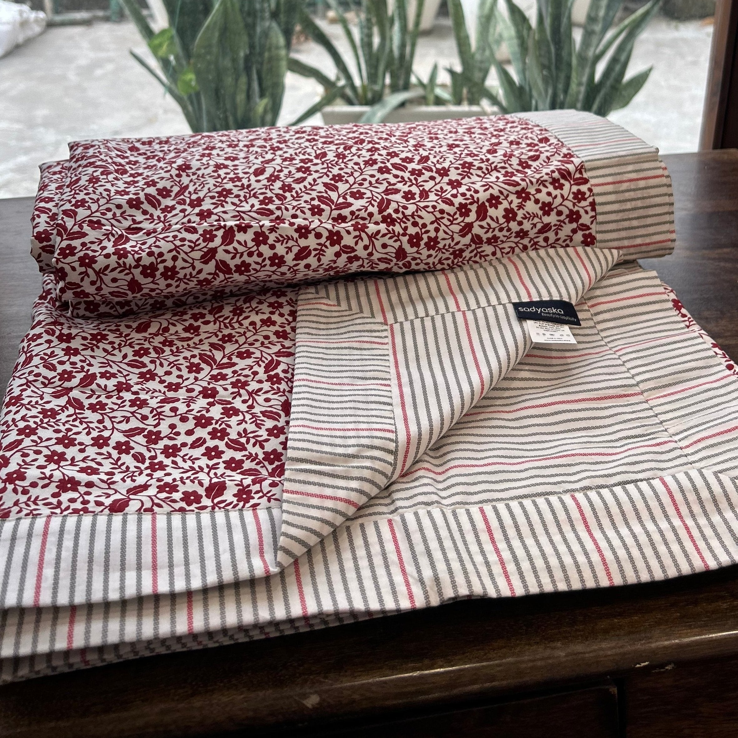 Sadyaska Single Bed Red Printed Premium Pure Cotton Reversible 1 Pcs Dohar