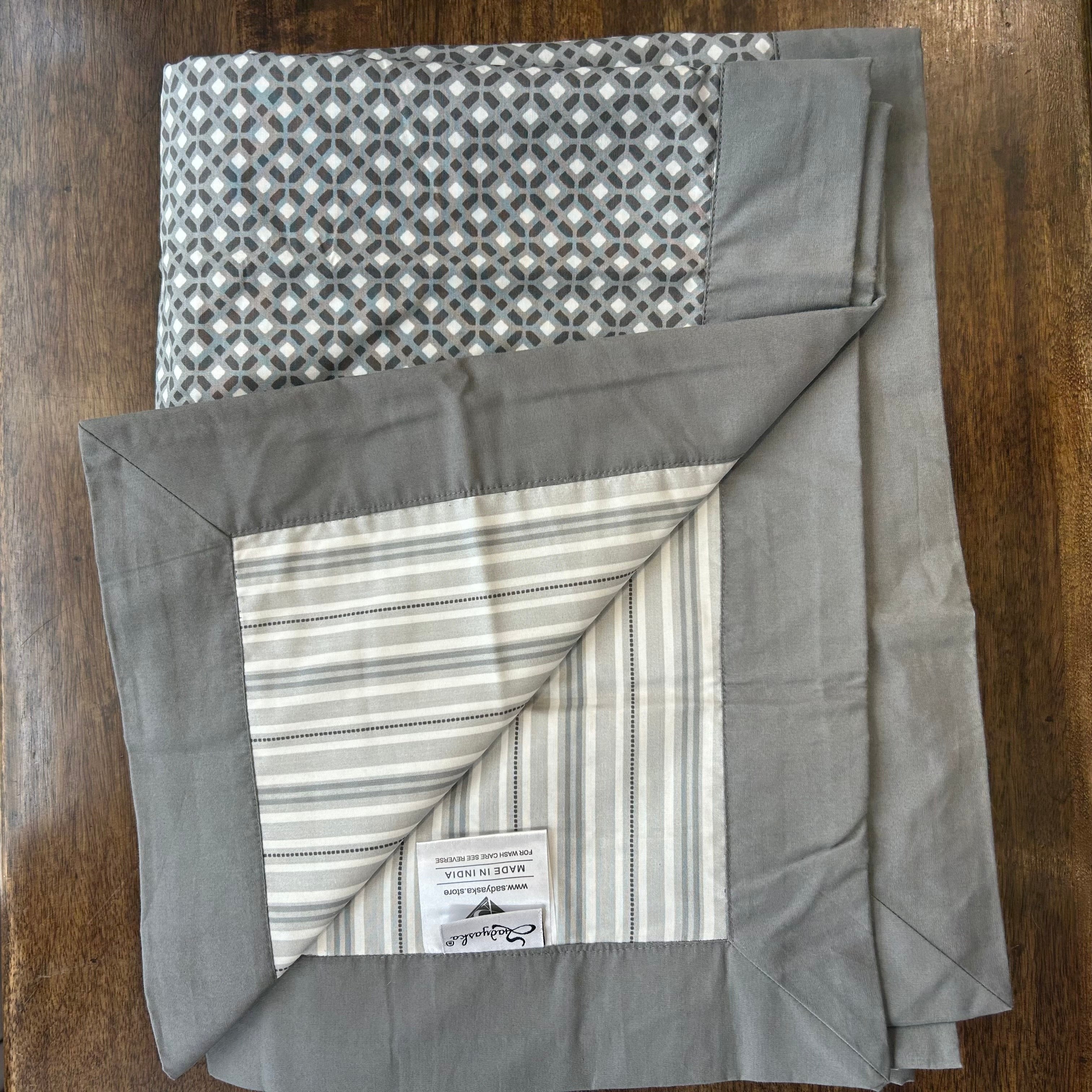 Sadyaska Double Bed Grey Printed Premium Pure Cotton Reversible 1 Pcs Dohar