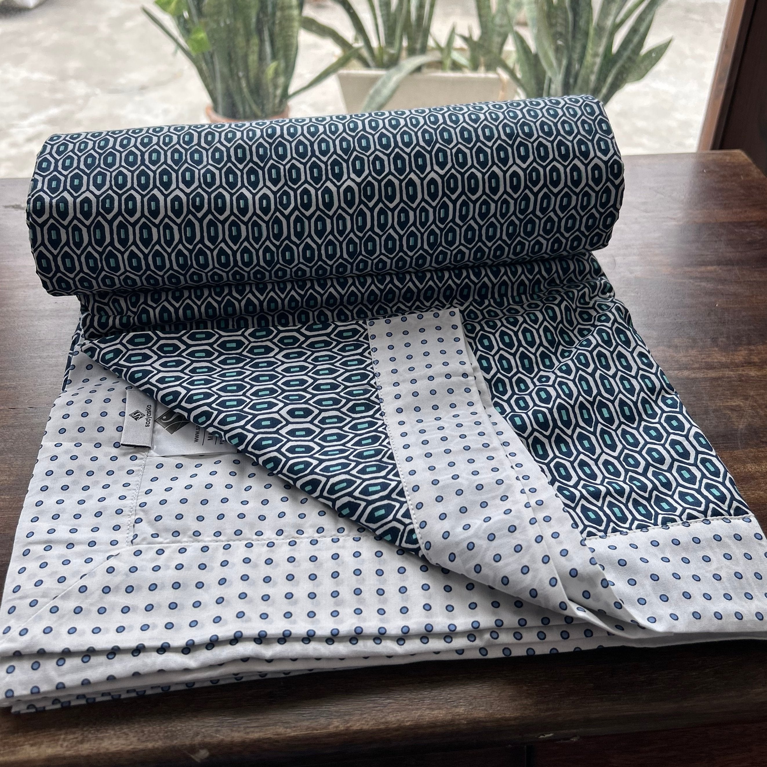 Sadyaska Single Bed Dark Blue and White Printed Premium Pure Cotton Reversible 1 Pcs Dohar