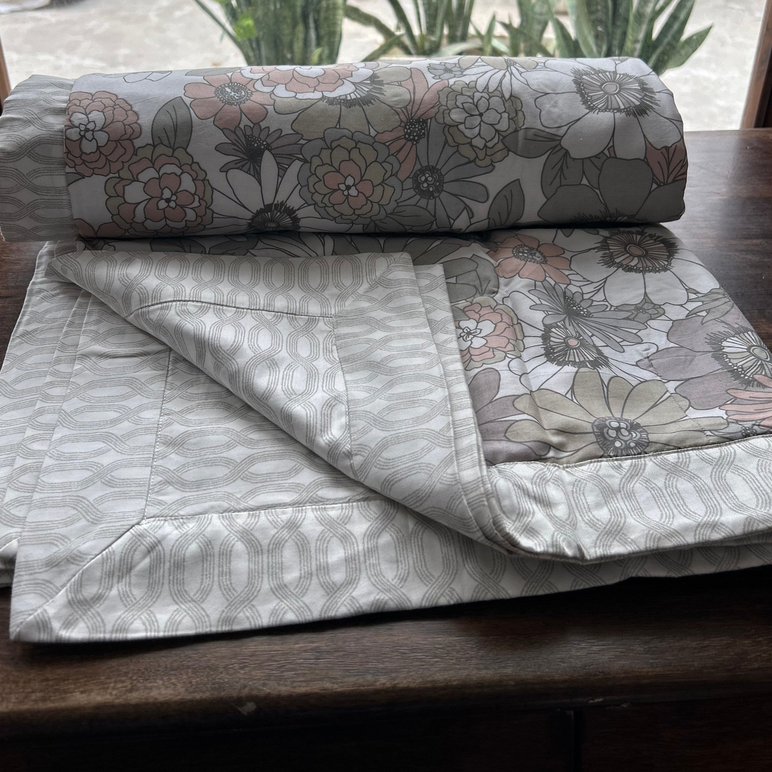Sadyaska Single Bed Multi Color Floral Printed Premium Pure Cotton Reversible 1 Pcs Dohar