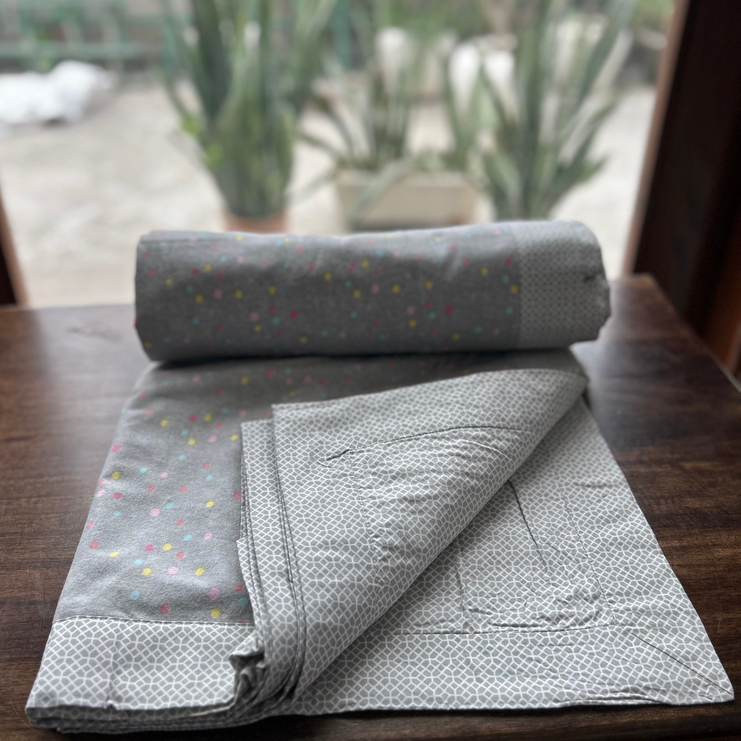 Sadyaska Double Bed Grey Dots Printed Premium Pure Cotton Reversible 1 Pcs Dohar