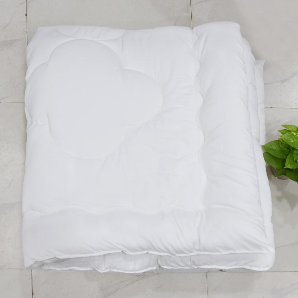 Sadyaska White 300TC Cotton Reversible Downfill 1 Pcs Quilt