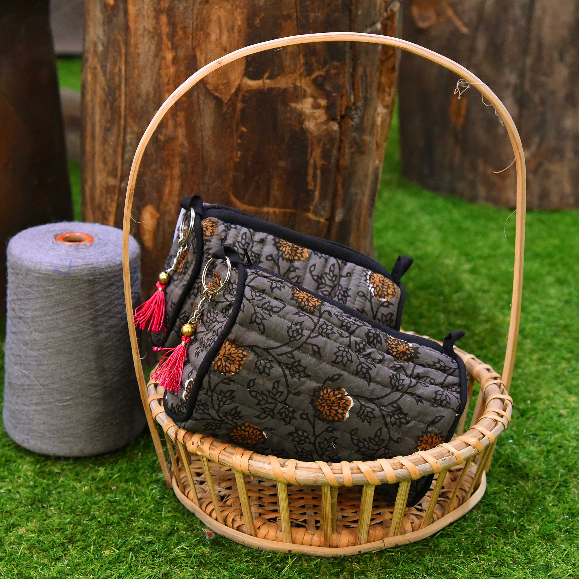 Sadyaska Brown Printed Cotton Medium Size ed Wedding Jewelry Pouch / Cosmetic / Make Up Case Multifunction Storage 1 Pcs Quilt