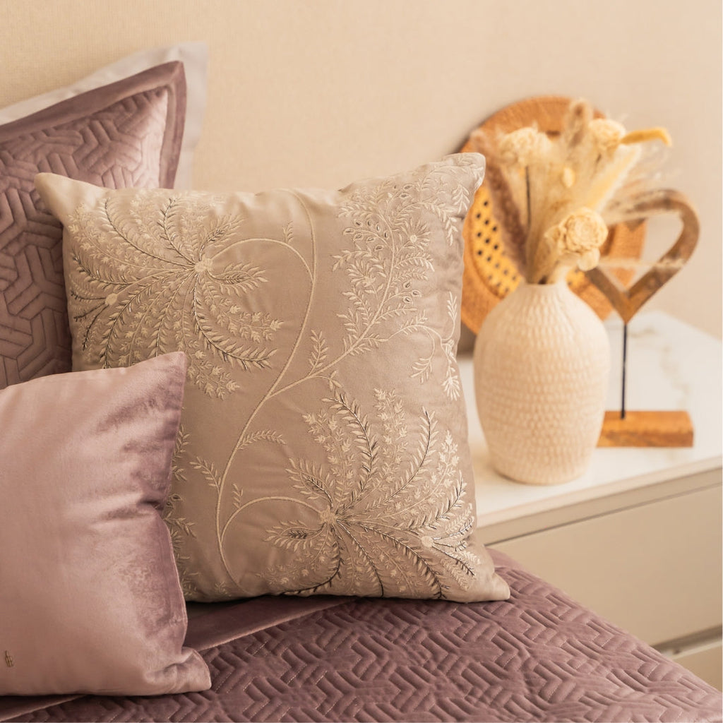 Sadyaska Decorative Dandelion Silver Velvet 16x16 1 Pcs Cushion Cover