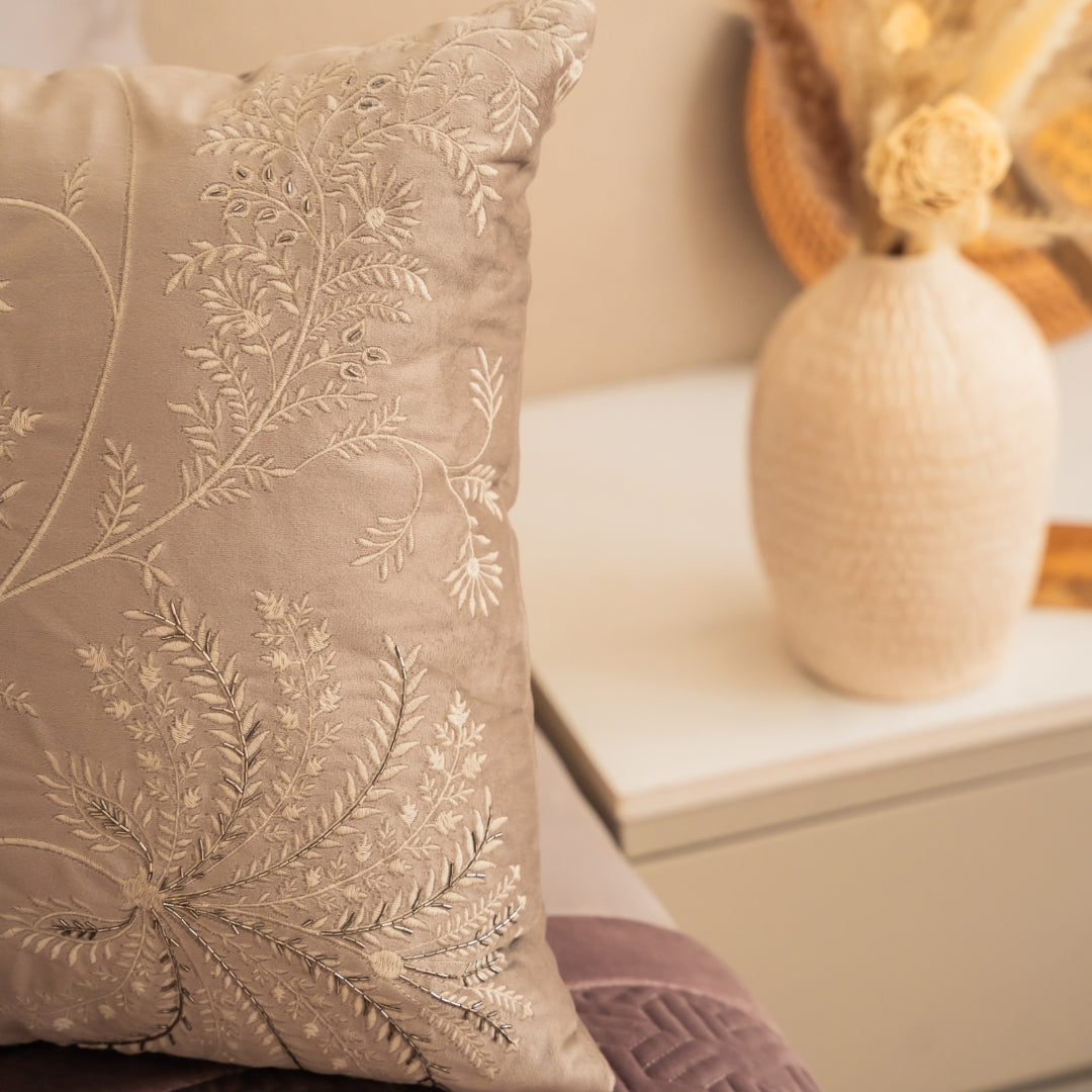 Sadyaska Decorative Dandelion Silver Velvet 16x16 1 Pcs Cushion Cover