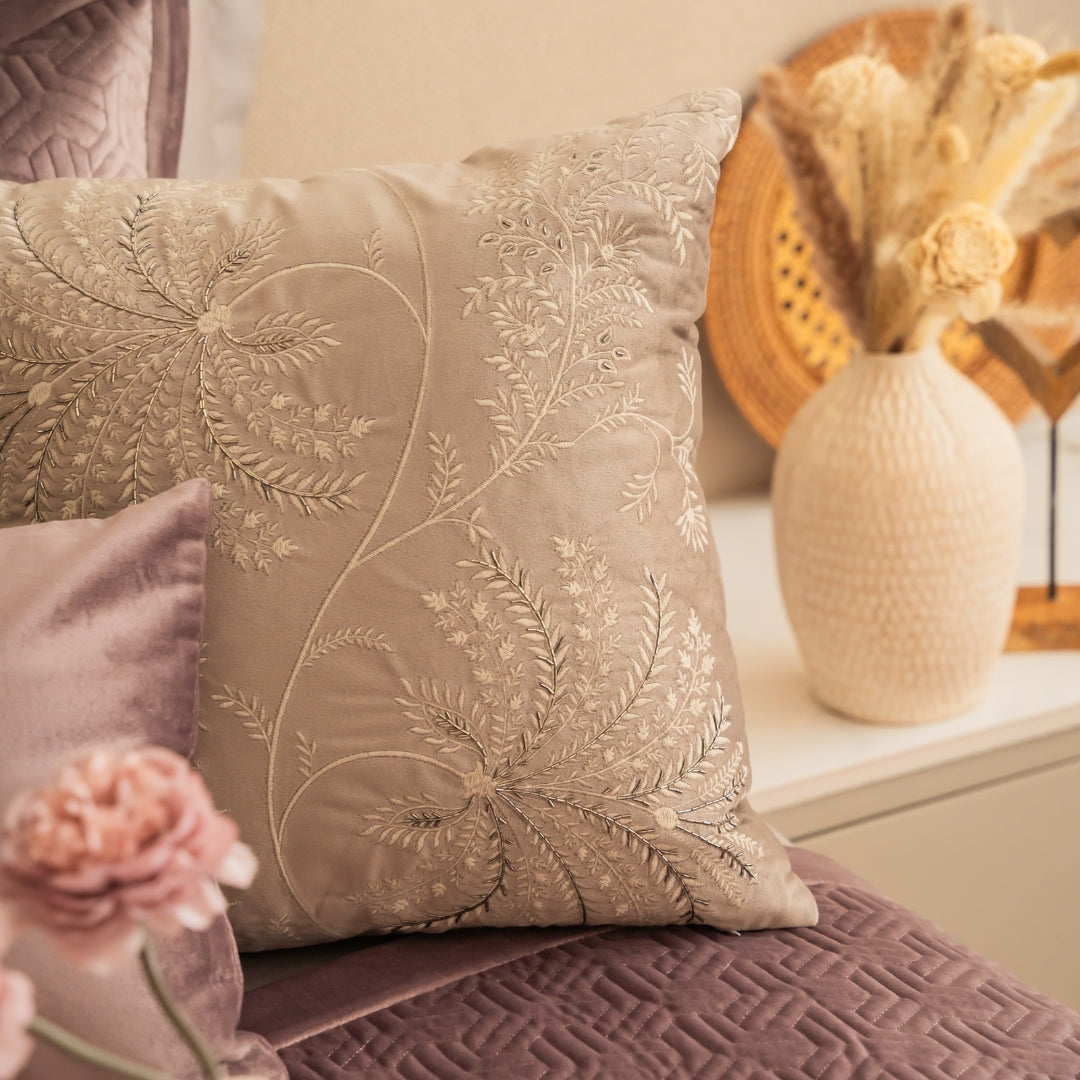 Sadyaska Decorative Dandelion Silver Velvet 16x16 1 Pcs Cushion Cover
