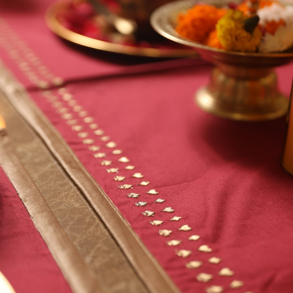 Sadyaska Deal and Dine Embroidered Table 1 Pcs Runner