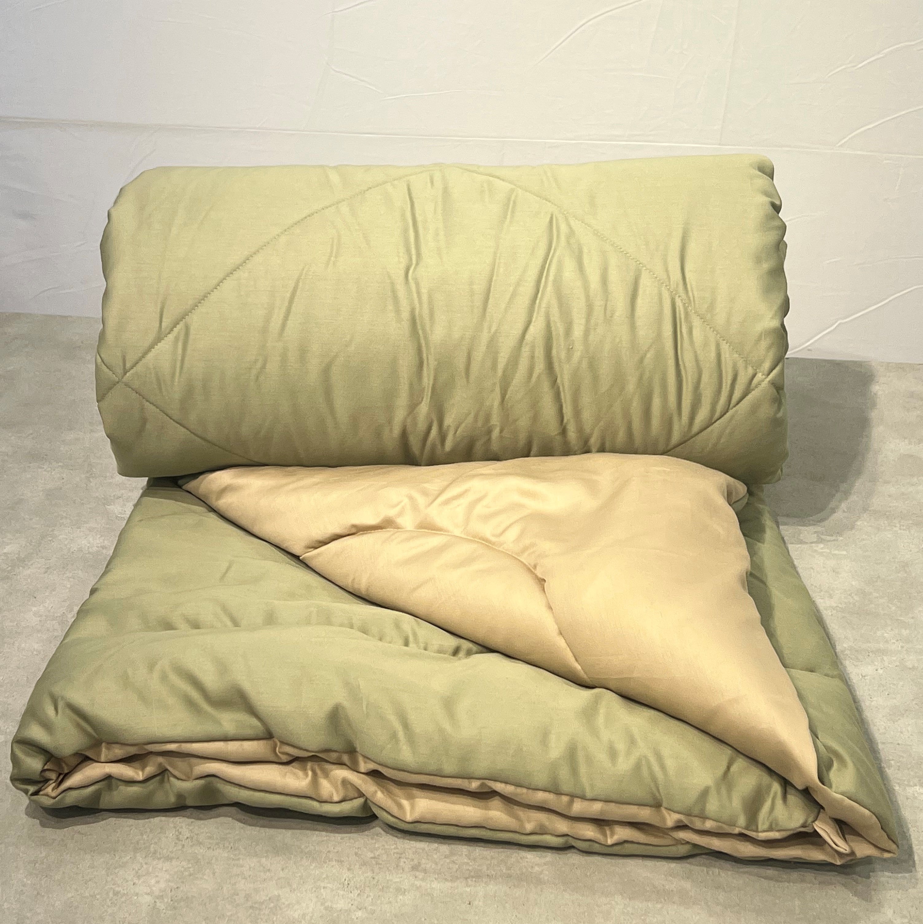 Sadyaska Forest Green and Sand 1000TC Cotton Rich Reversible Downfill 1 Pcs Quilt