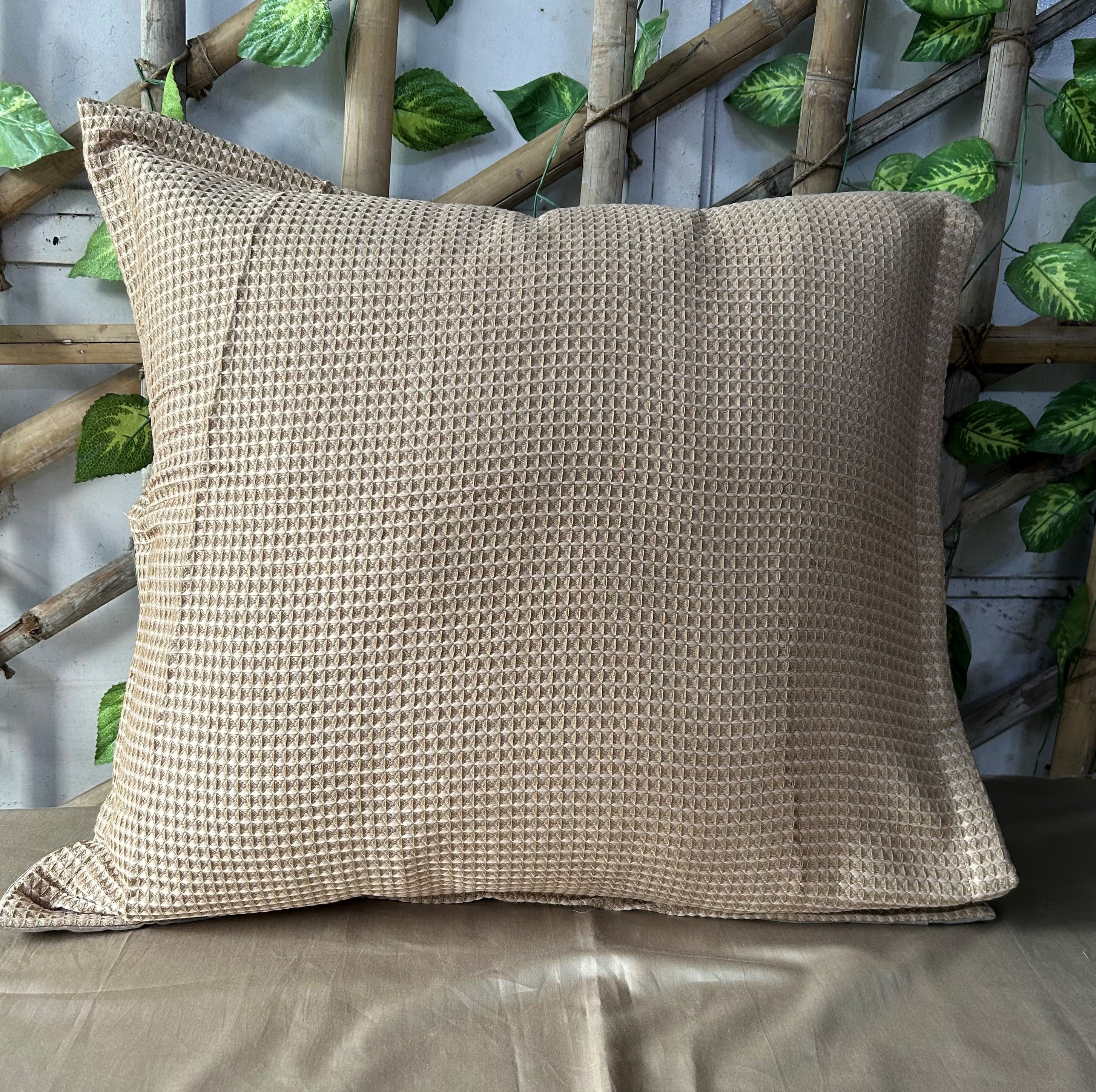 Sadyaska Honeycomb Oats Beige Woven 1 Pcs Euro Sham