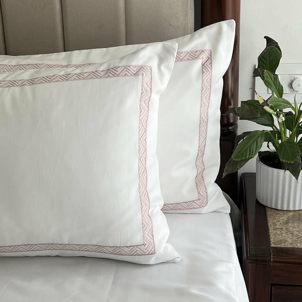 Sadyaska Wiggle Whites 1 Pcs Bedsheet