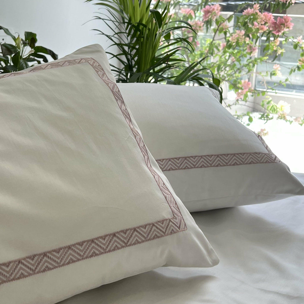 Sadyaska Wiggle Whites 1 Pcs Bedsheet
