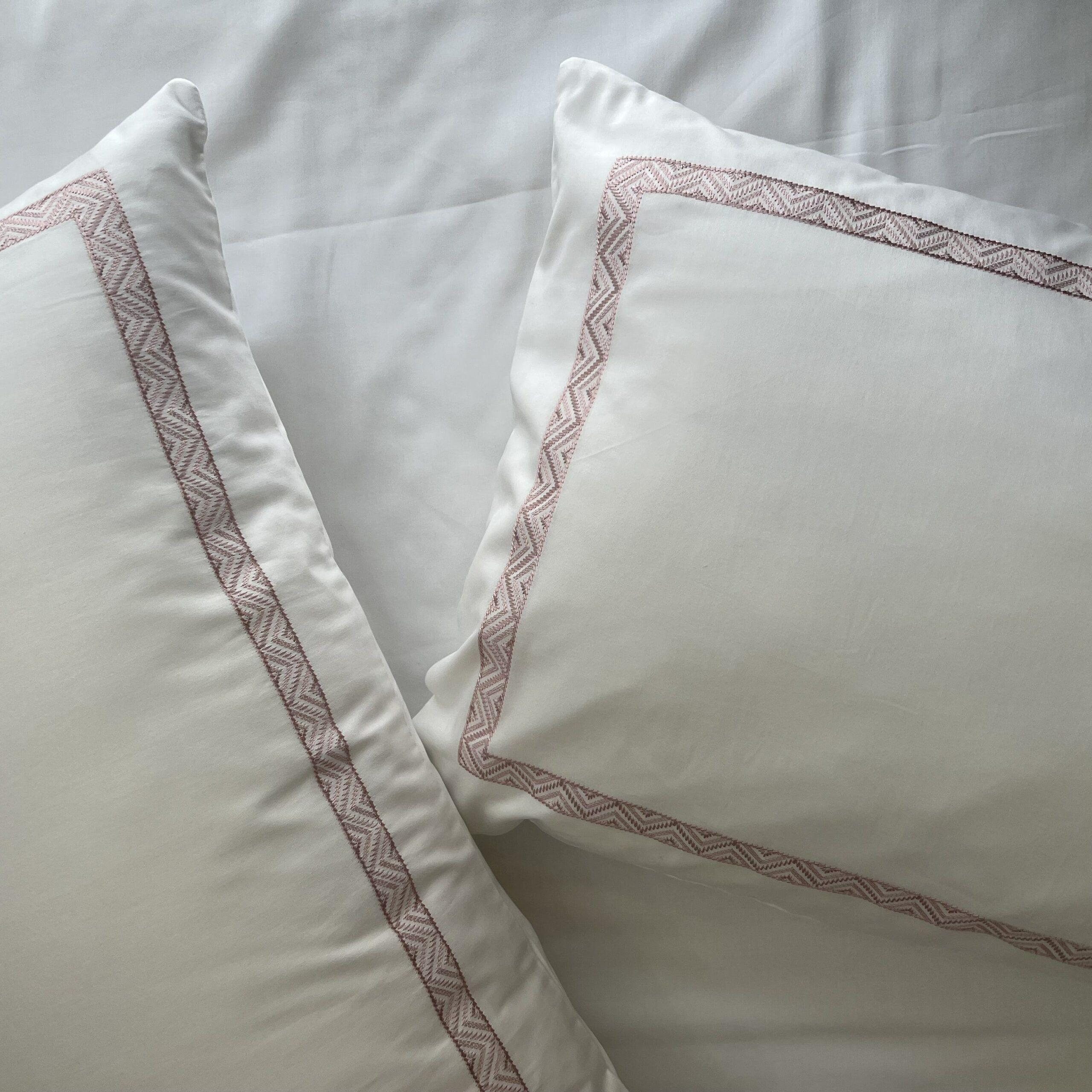 Sadyaska Wiggle Whites 1 Pcs Bedsheet