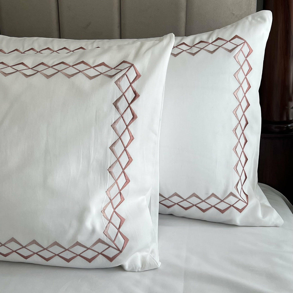 Sadyaska Cube Whites 1 Pcs Bedsheet