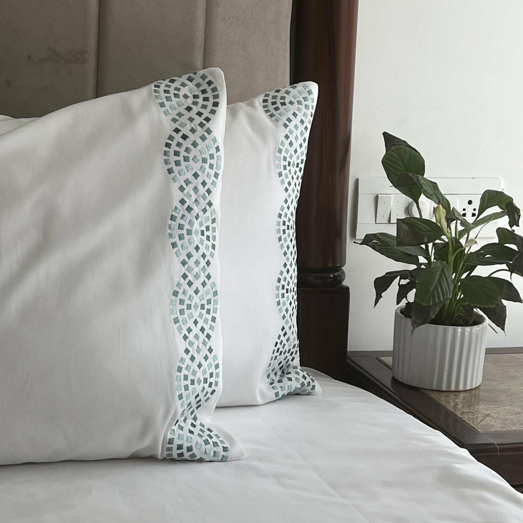 Sadyaska Curl Whites 1 Pcs Bedsheet