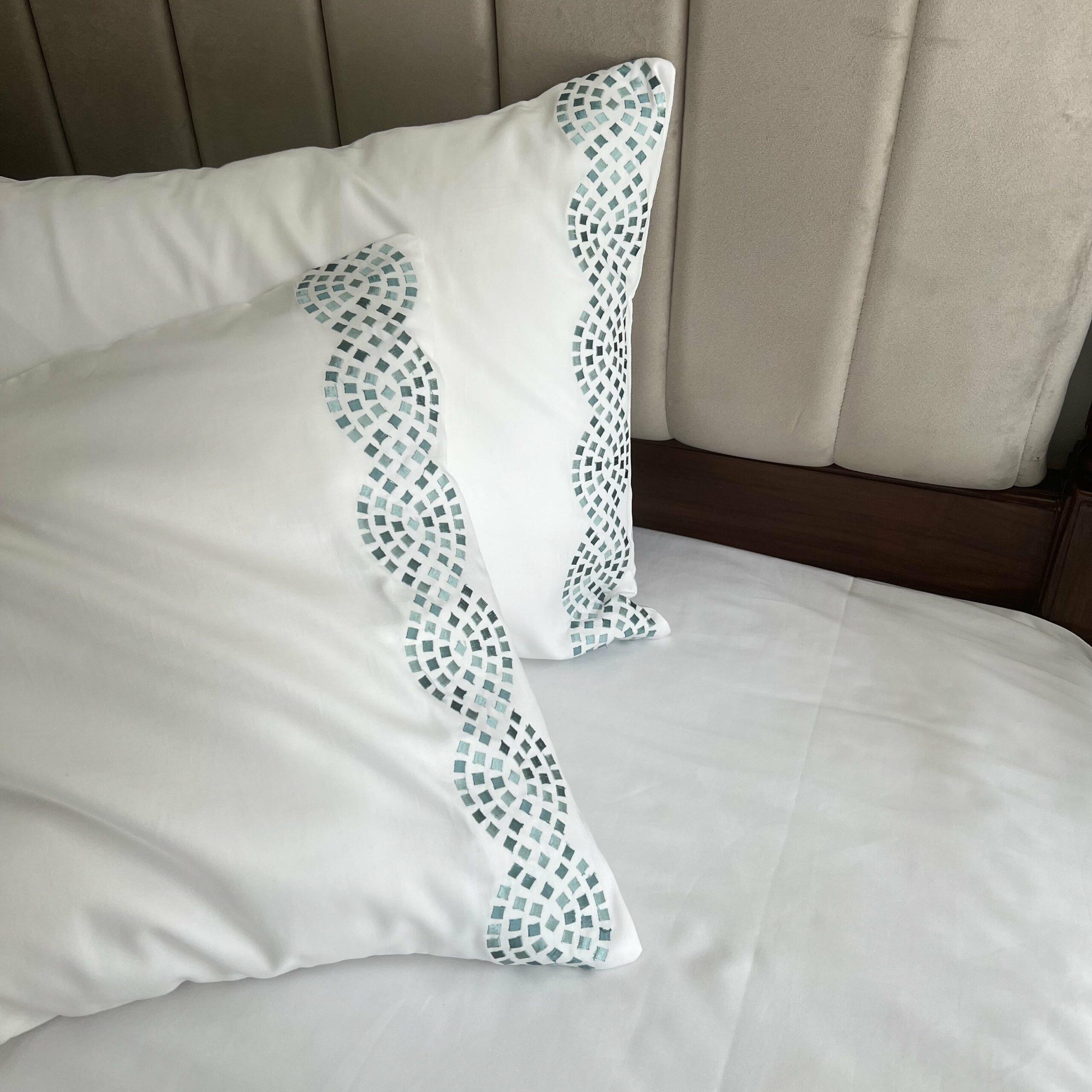 Sadyaska Curl Whites 1 Pcs Bedsheet