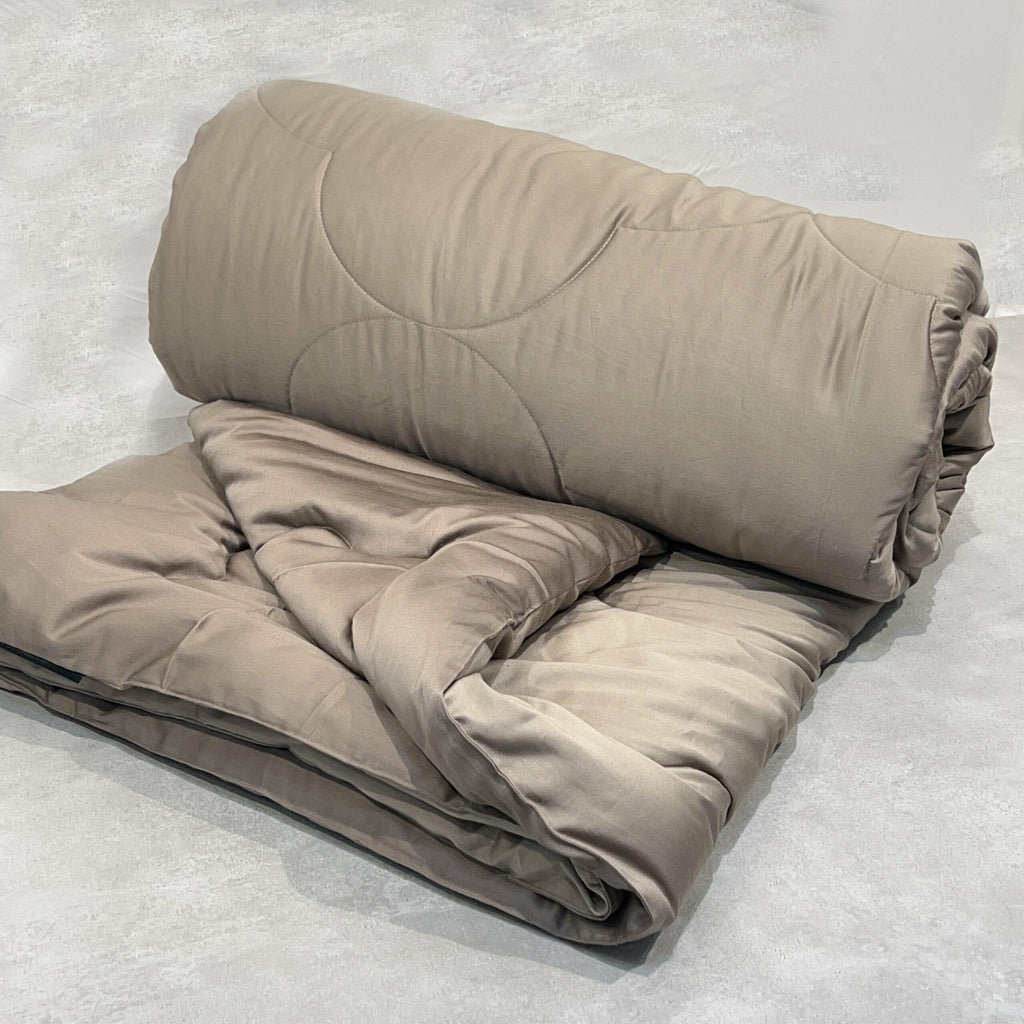 Sadyaska Taupe and Mocha 300TC Cotton Reversible Downfill 1 Pcs Quilt