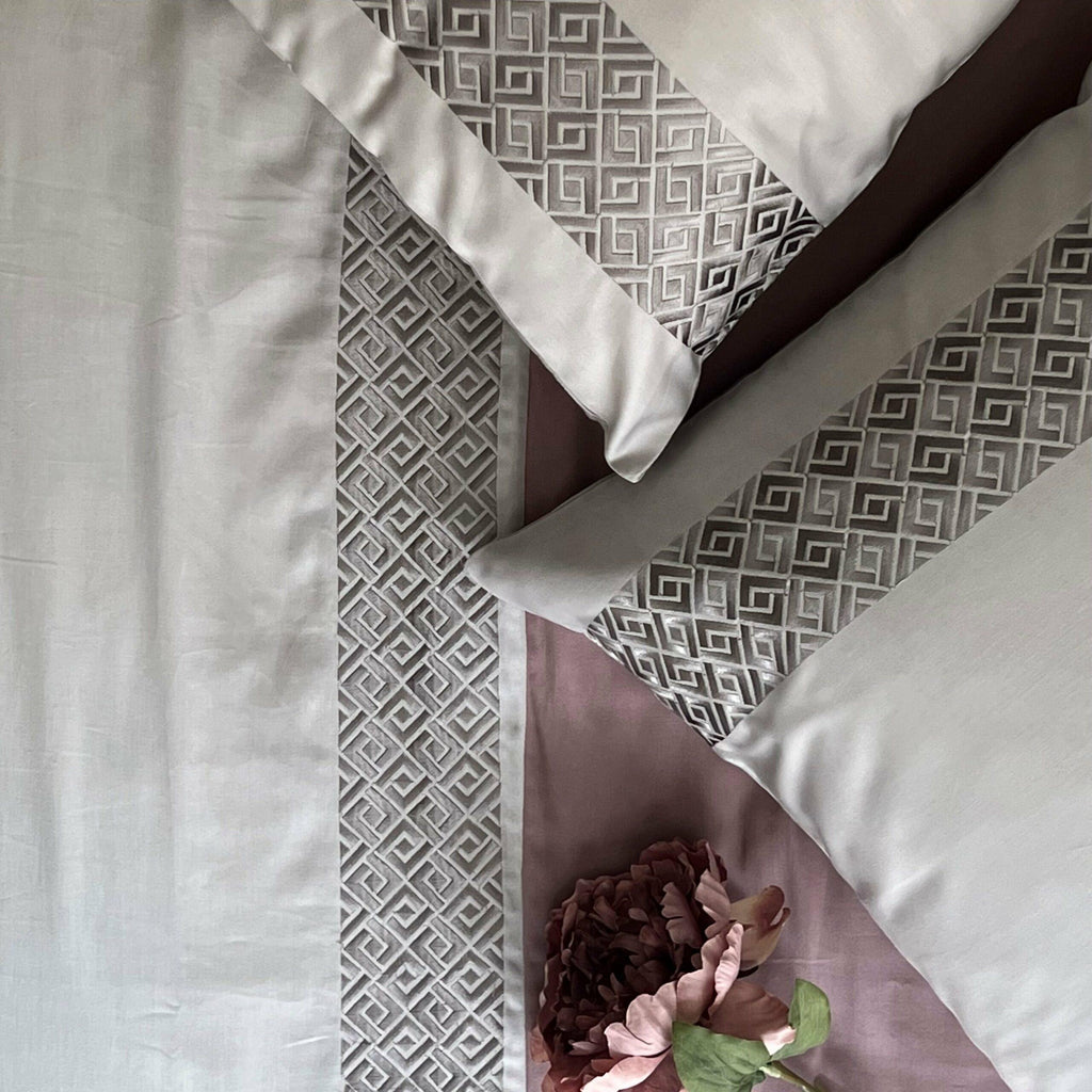 Sadyaska Squarish Pearl Grey Old Rose Dreams 1 Pcs Duvet Cover Set