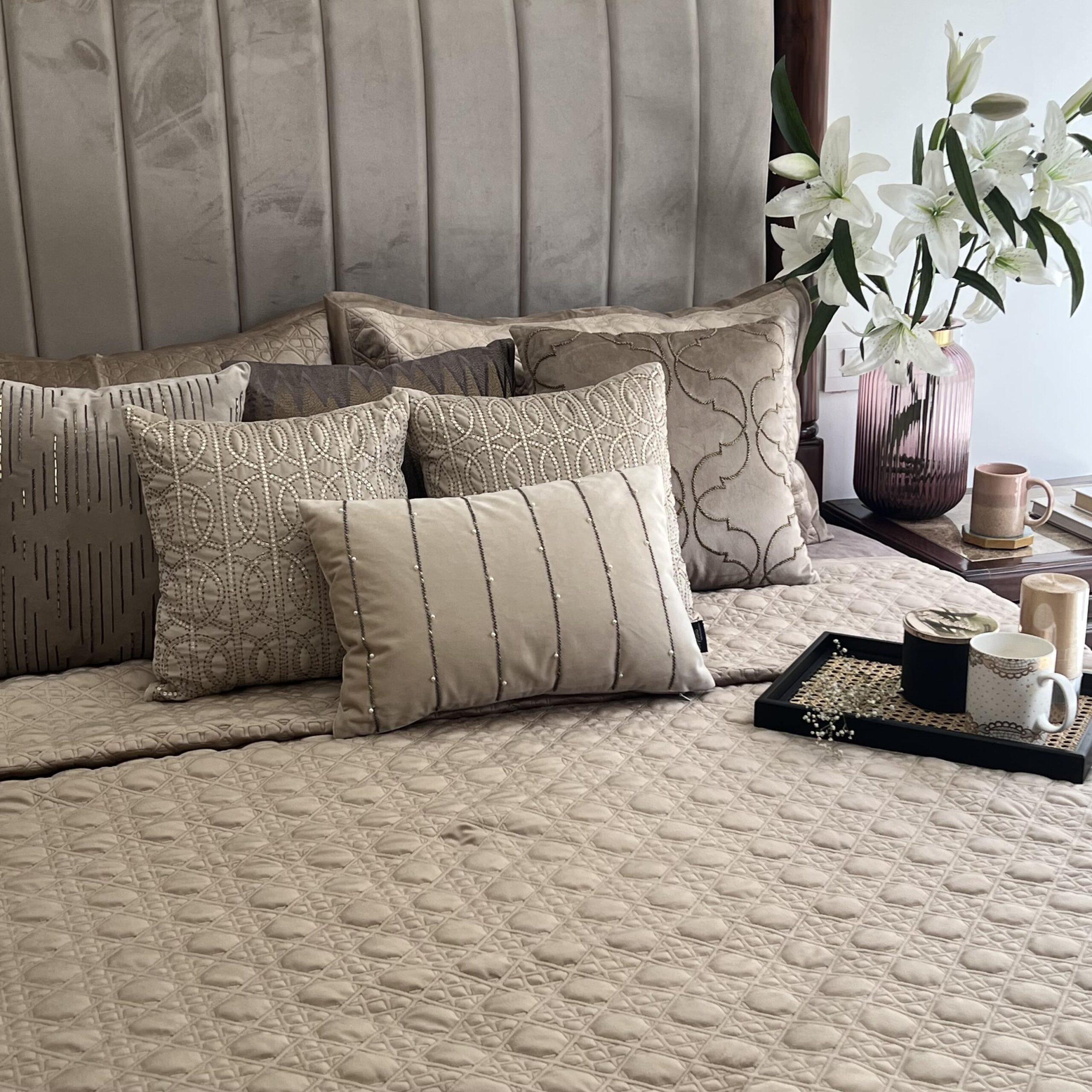 Sadyaska Stellar Champagne Gold Velvet 1 Pcs Bedspread