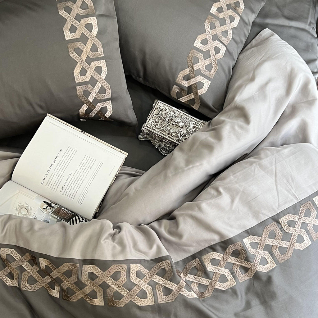 Sadyaska Alley Elephant Grey Silver Dreams 1 Pcs Duvet Cover Set