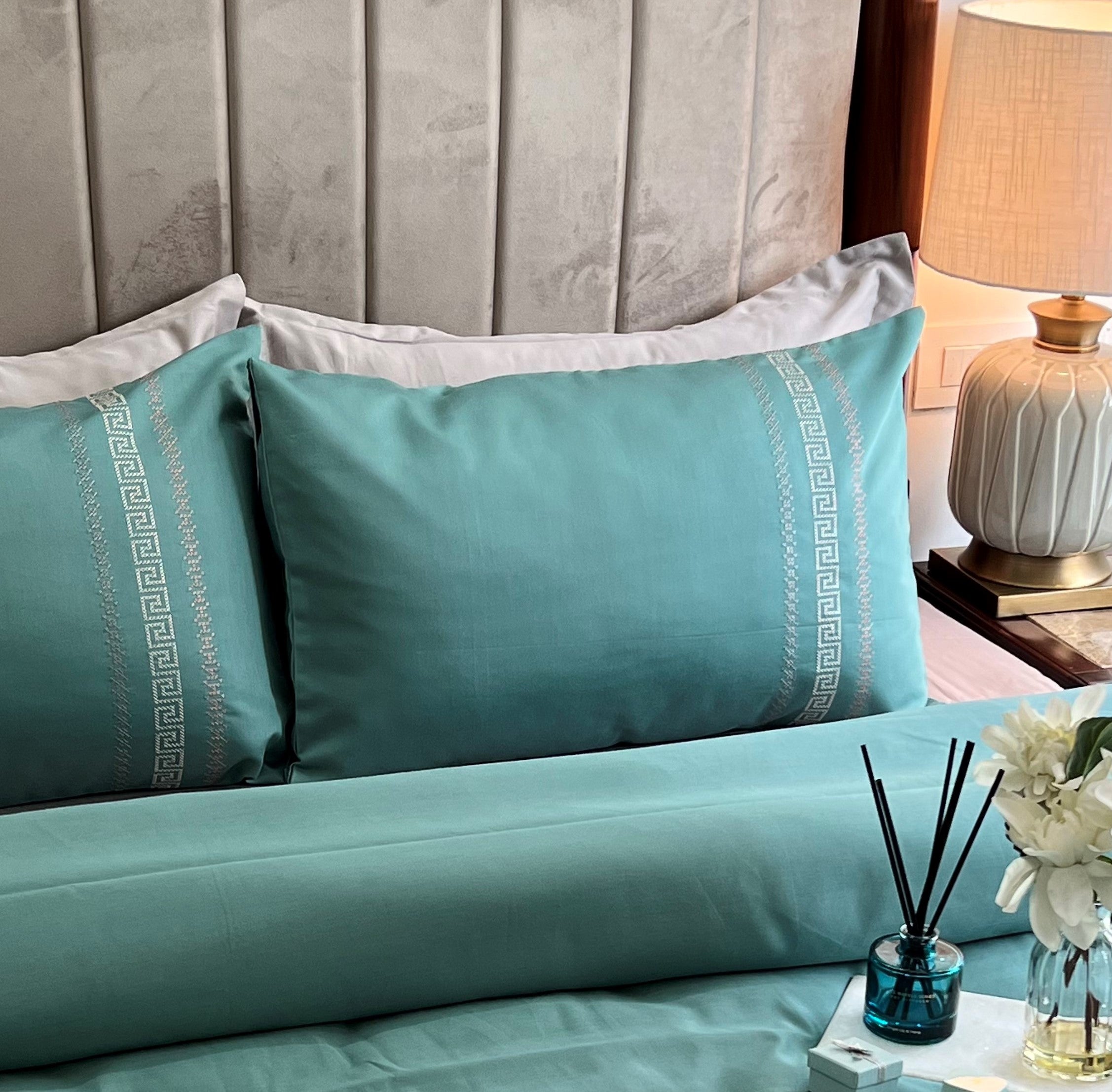 Sadyaska Lucas Turquoise 1000TC Cotton Rich Syona Set 5 Pcs Bedsheet