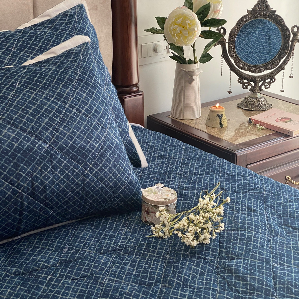 Sadyaska Diamond Pattern Indigo Reversible 1 Pcs Bedspread