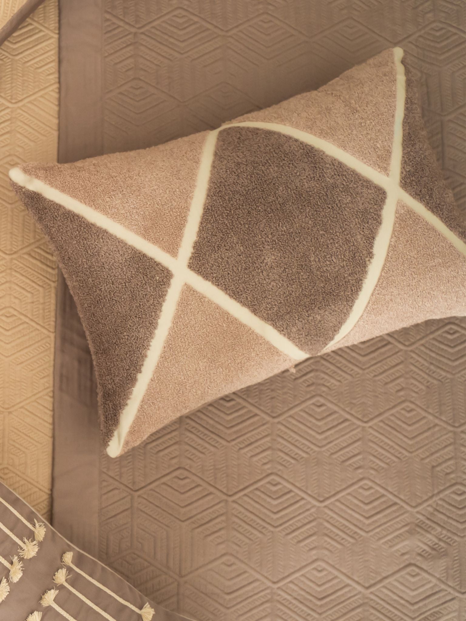 Sadyaska Kilim Cotton Embroidered Beige 12" X 18" 1 Pcs Cushion Cover