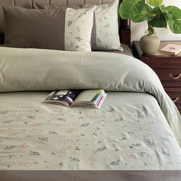 Sadyaska Lavish Sage Green and Olive Grey Mesmeric 1 Pcs Duvet Cover Set