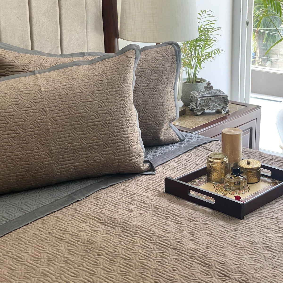 Sadyaska Dark Grey & Taupe Moderne Reversible 1 Pcs Bedspread
