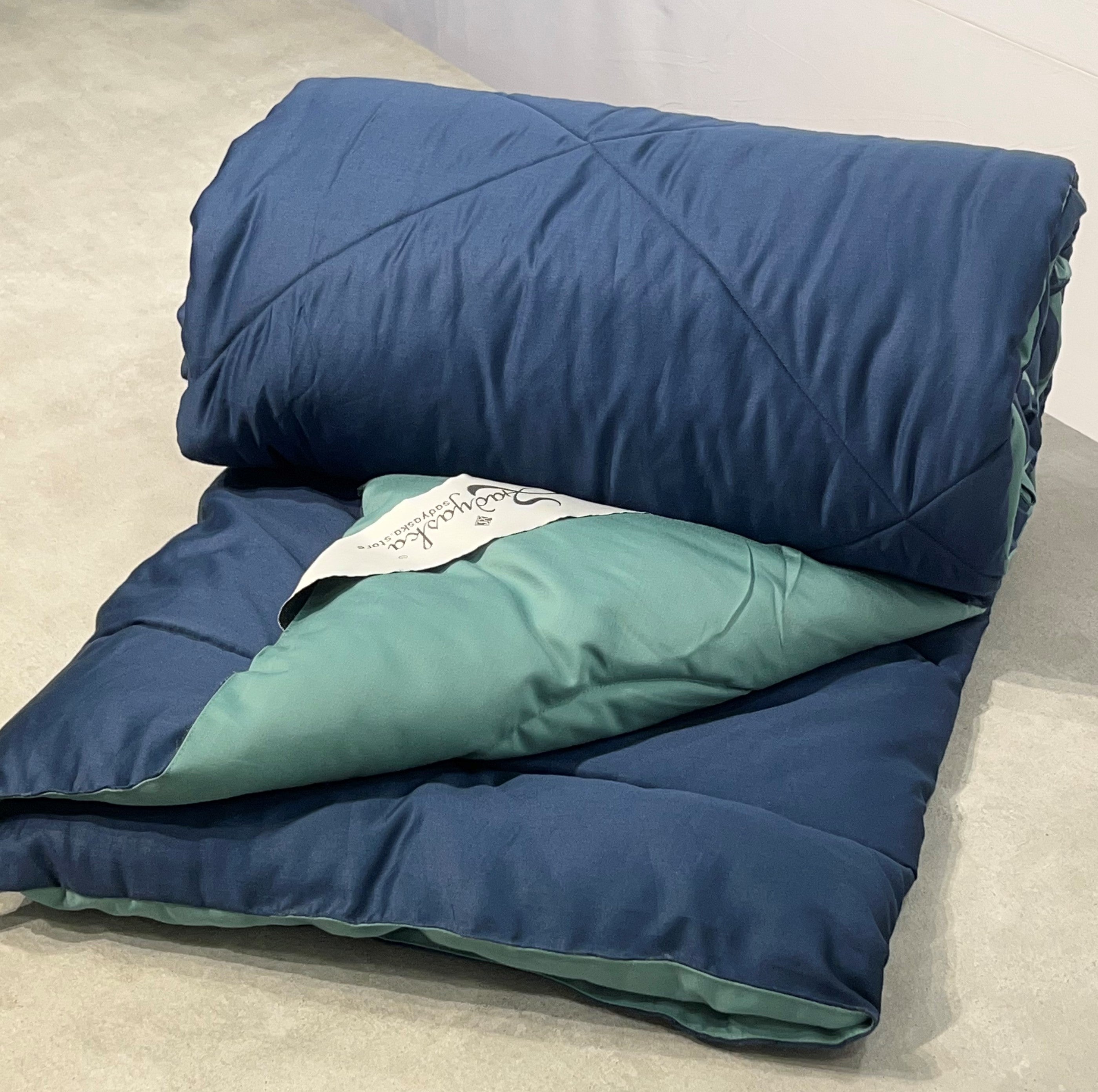 Sadyaska Navy and Turquoise 1000TC Cotton Rich Reversible Downfill 1 Pcs Quilt