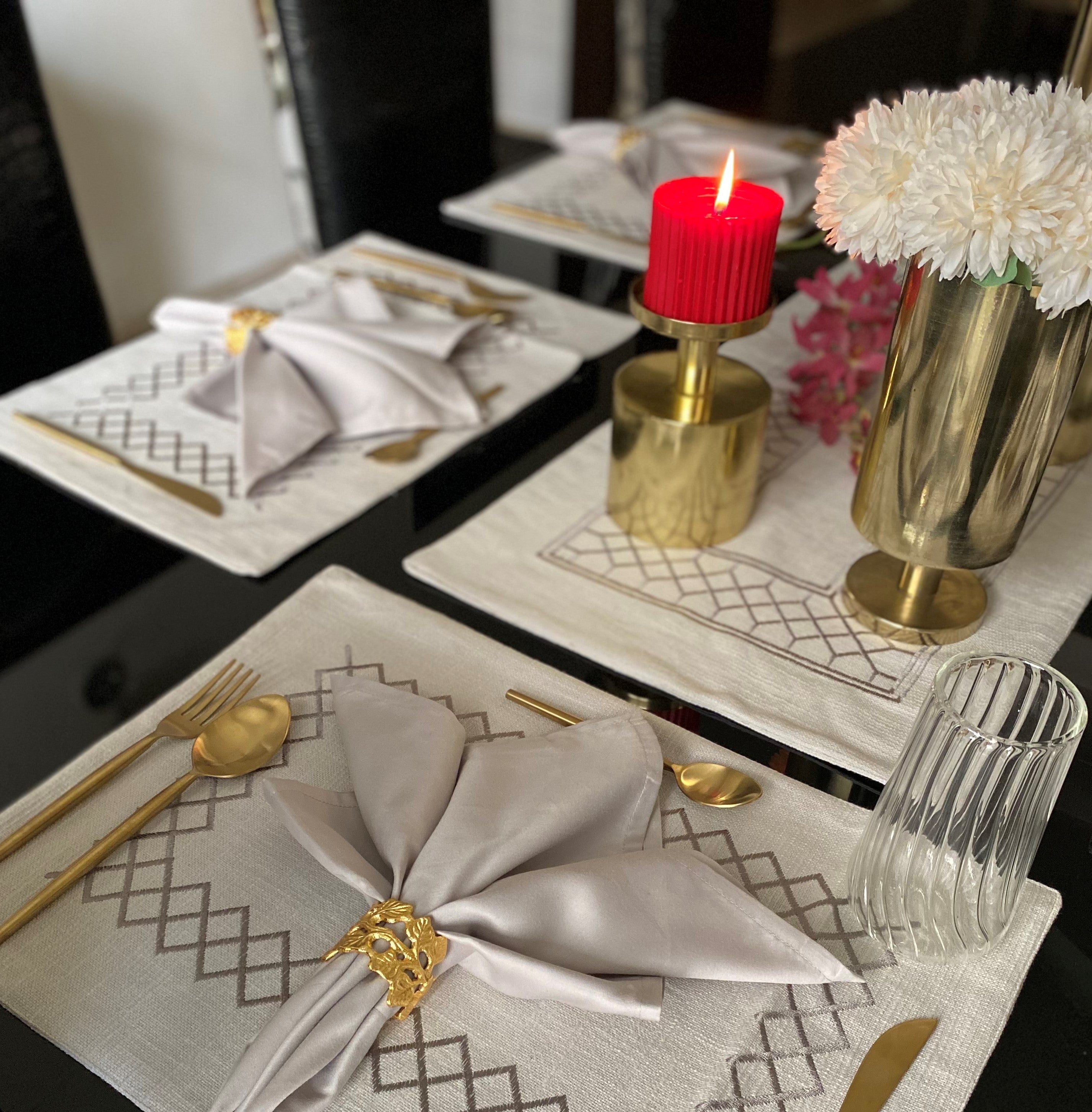 Sadyaska Zigzag Grey - Set of 2 Placemats & 2 Napkins 1 Pcs Table Linen