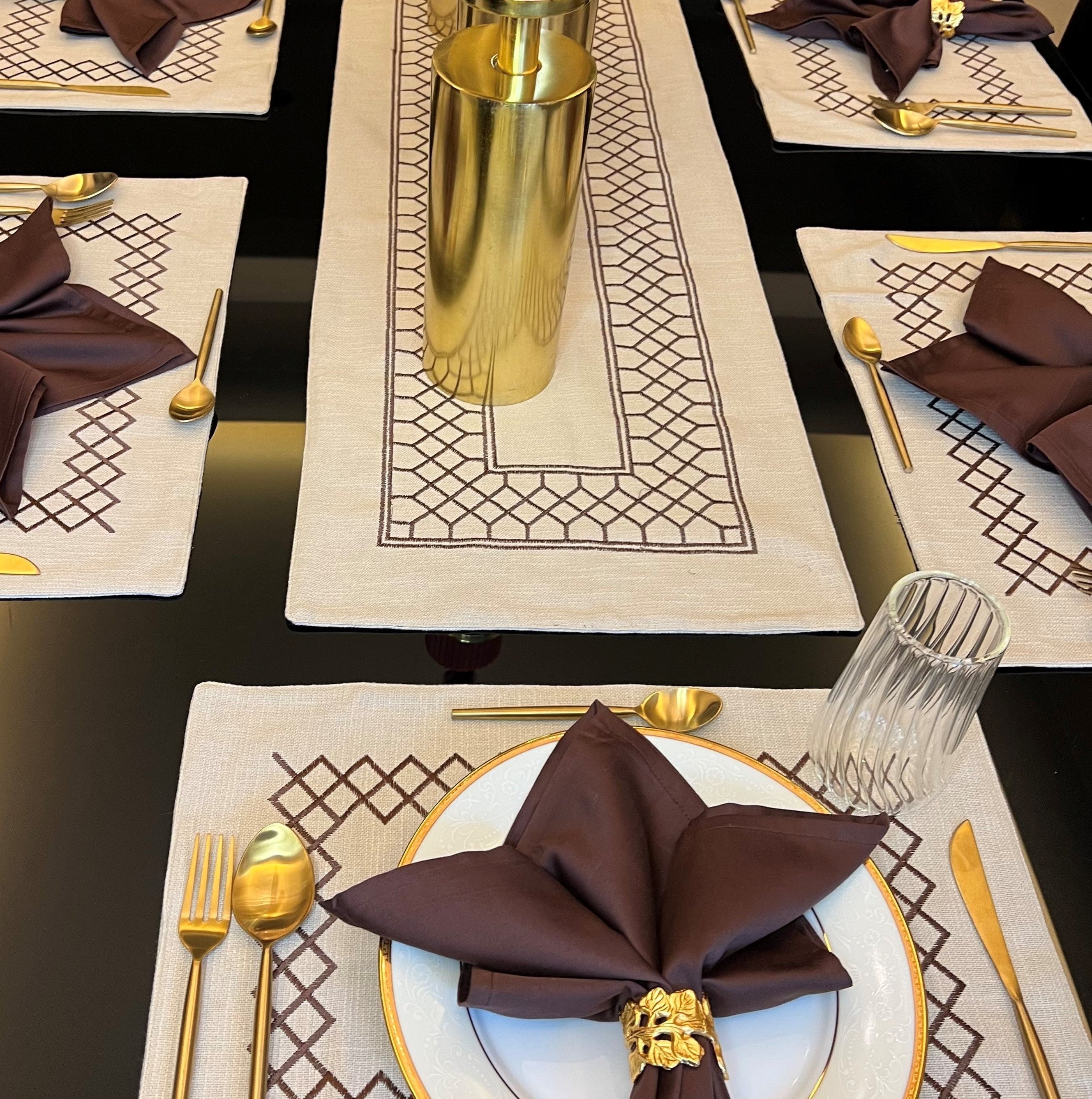 Sadyaska Zigzag Beige - Set of 2 Placemats & 2 Napkins 1 Pcs Table Linen