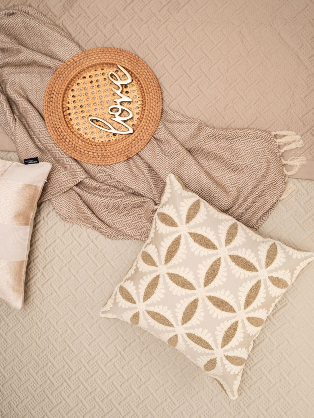 Sadyaska Poppy Sand and Beige 300TC Cotton 10 Pcs Bedding Set