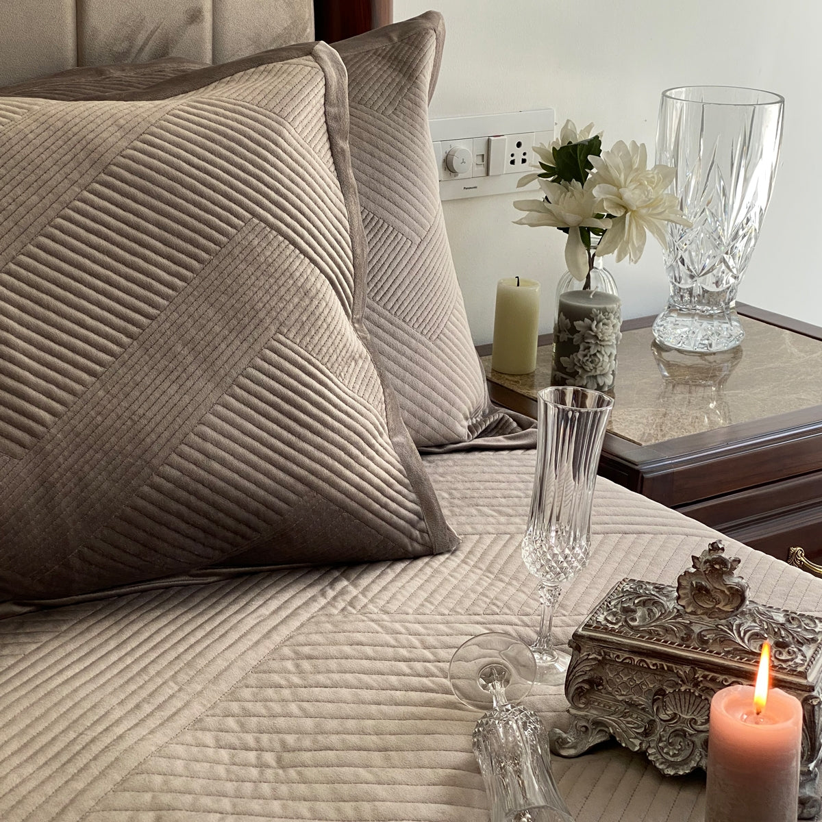 Sadyaska Regal Silver Velvet 1 Pcs Bedspread