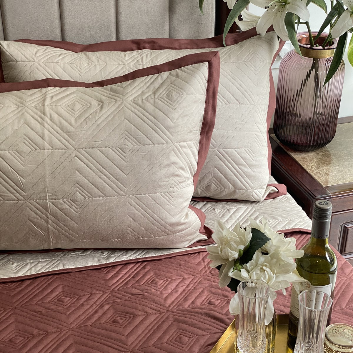 Sadyaska Quilted Blush and Beige Ripple Reversible 1 Pcs Bedspread
