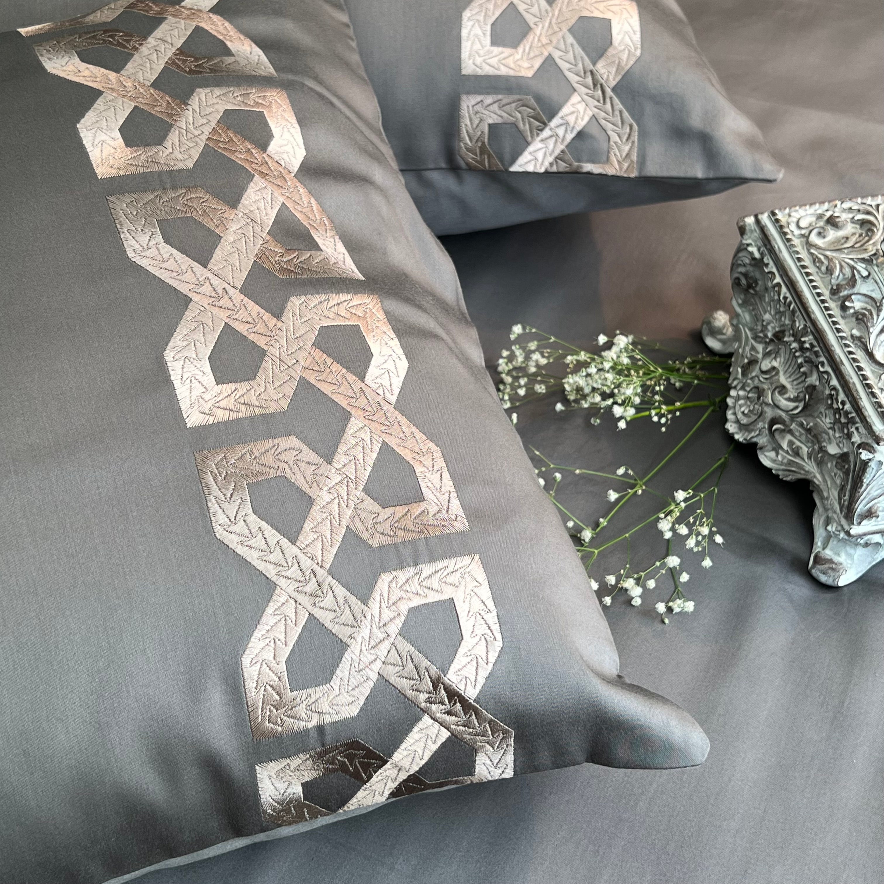 Sadyaska Alley Elephant Grey Dreams 1 Pcs Bedsheet