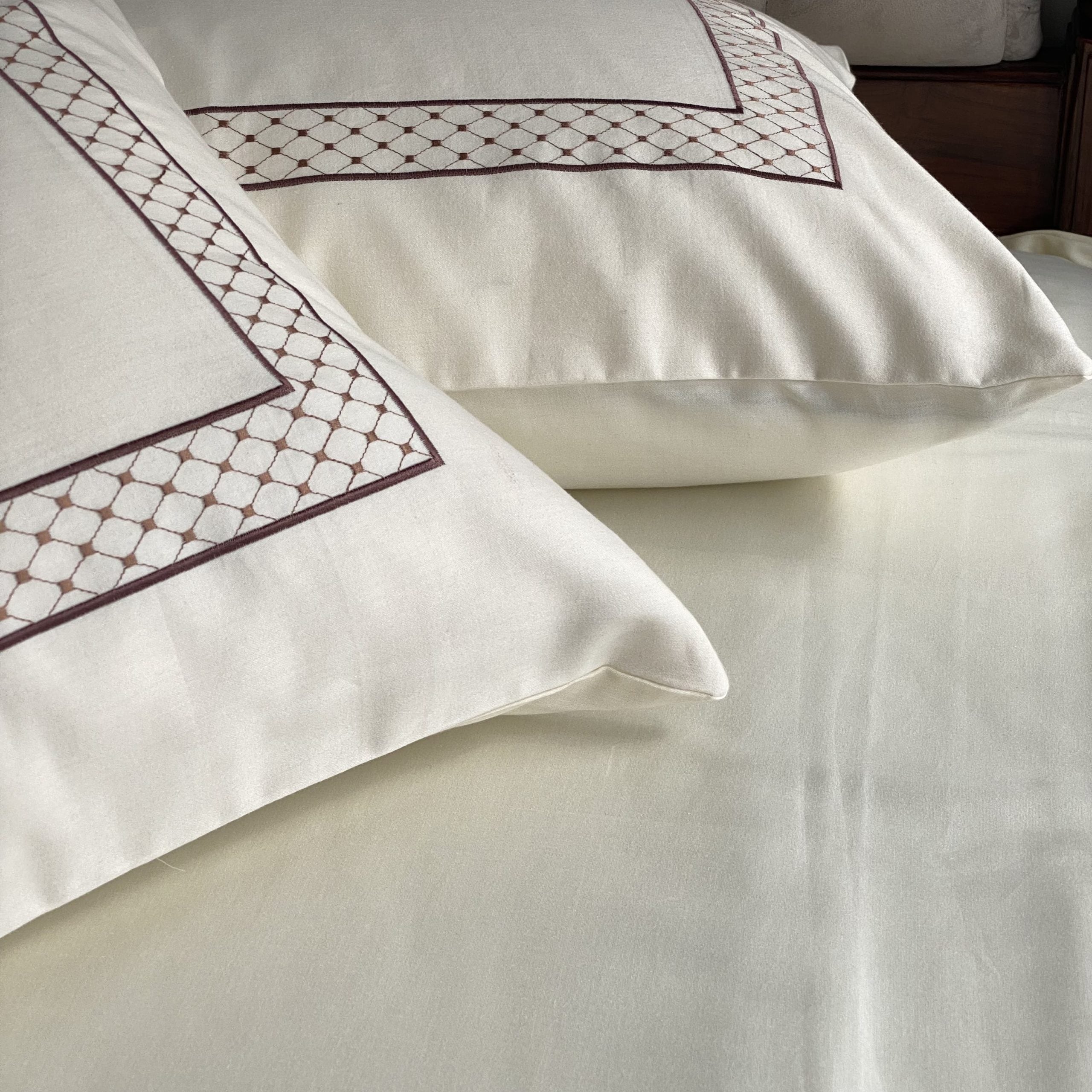 Sadyaska Checks Ivory Coffee Dreams 1 Pcs Bedsheet