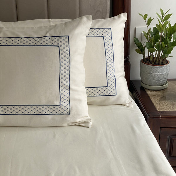 Sadyaska Checks Ivory Navy Dreams 1 Pcs Bedsheet