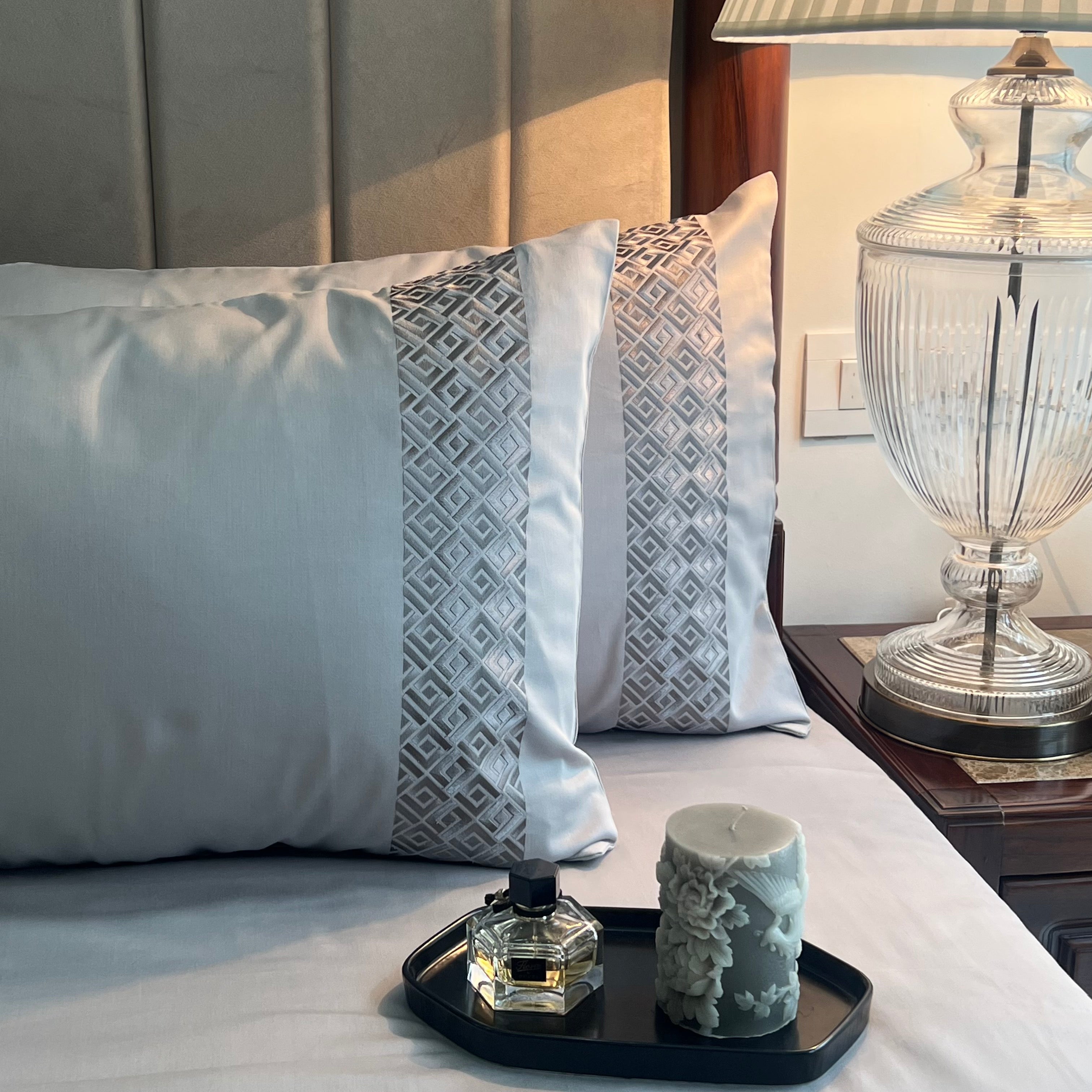 Sadyaska Squarish Pearl Grey Dreams 1 Pcs Bedsheet