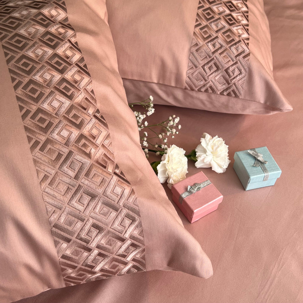 Sadyaska Squarish Rose Dreams 1 Pcs Bedsheet